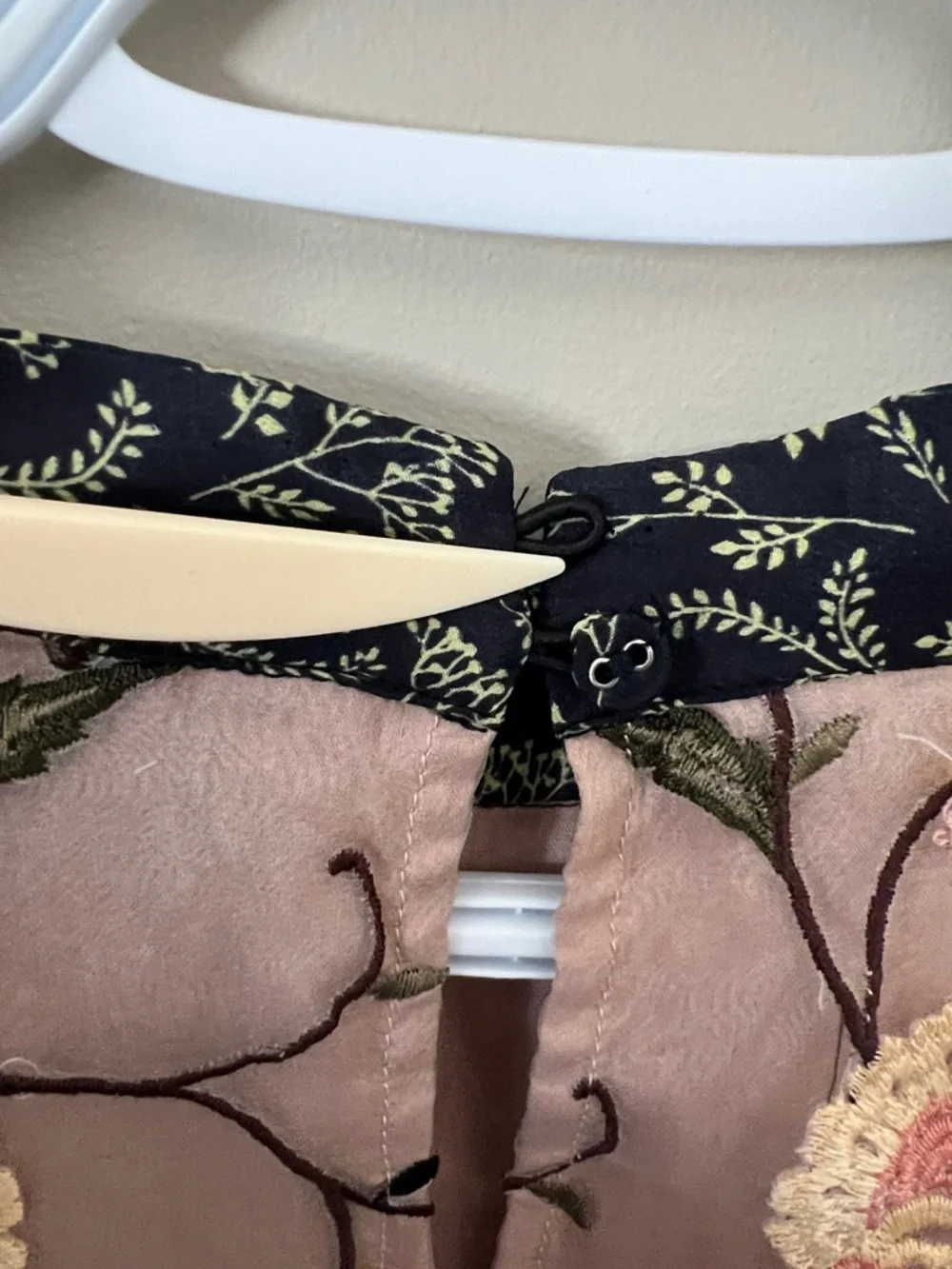 Anthropologie Let Me Be Patchwork Boho Blouse Sheer Embroidered Floral Design M - Picture 10 of 16